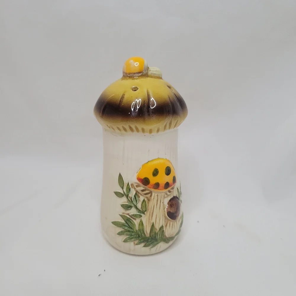 Vtg Merry Mushroom Single Salt/pepper Shaker - Picture 2 of 7